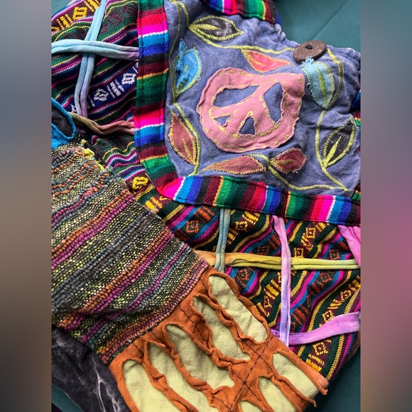 Patched Cotton Hobo Bag - Picture 2 of 5